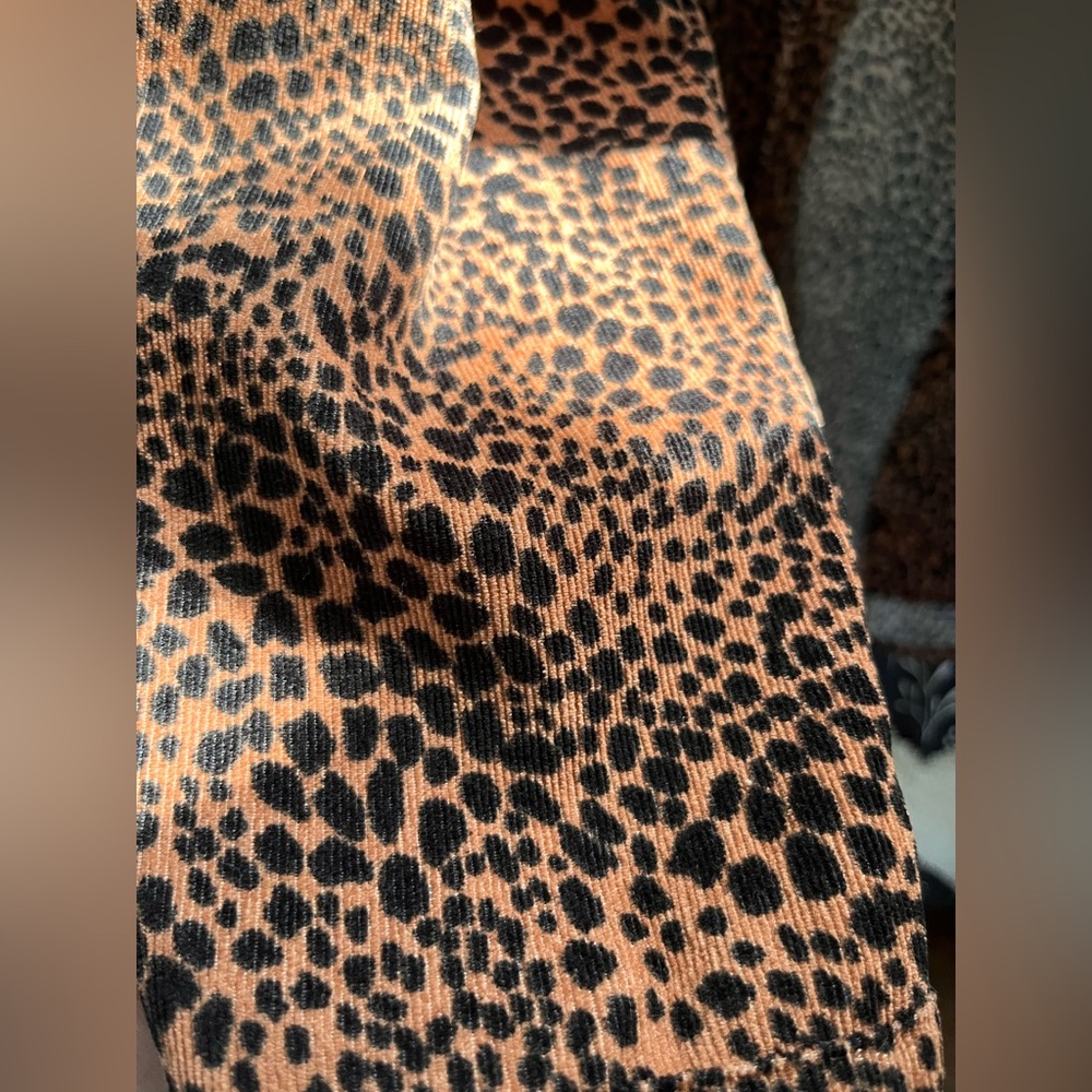 Women’s button down - Picture 3 of 3